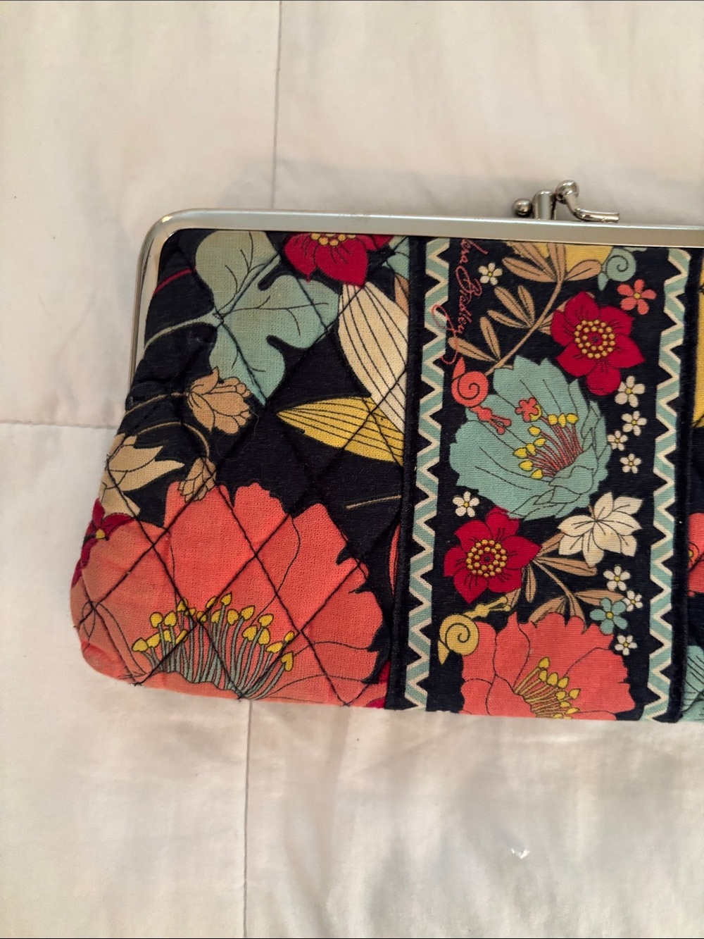 Vintage Vera Bradley Floral Quilted Clasp Wallet - clutch - Picture 7 of 10